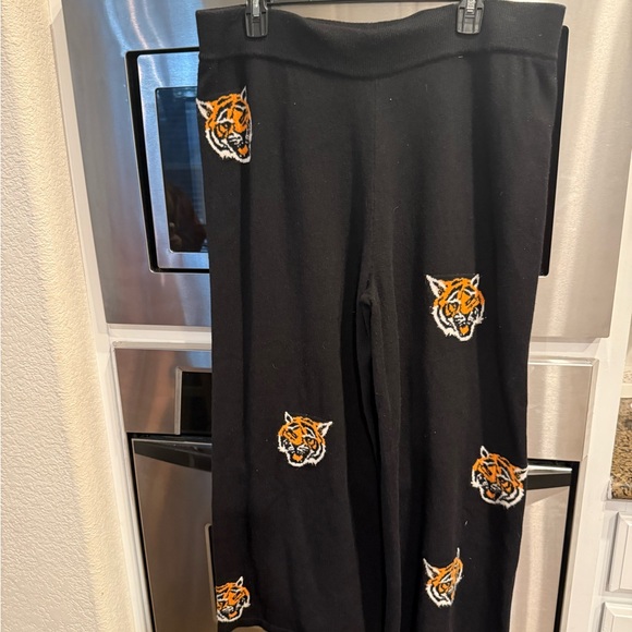 Dressed in Lala Tiger Set - size 2X - Picture 3 of 5